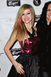 Avril Lavigne gif photo: avril lavigne gif gifavrillavigne1.gif