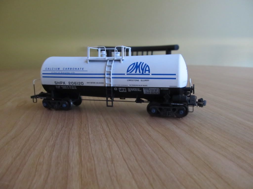 Tank cars and hoppers on the NYAS THE DIESEL DETAILER