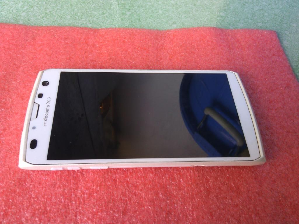 Cặp Docomo F02e trắng 99% - 5