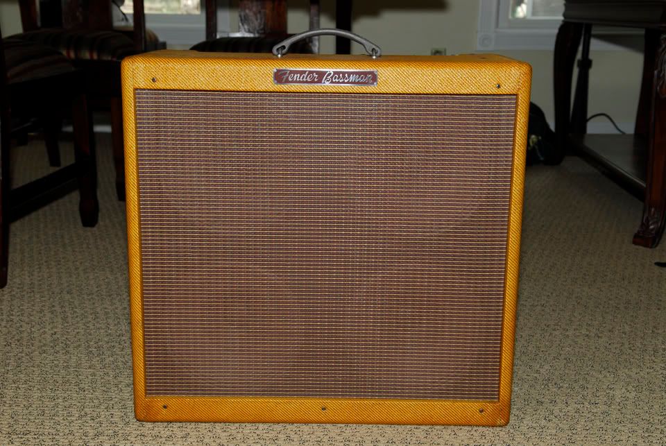  photo BassmanWebsize.jpg