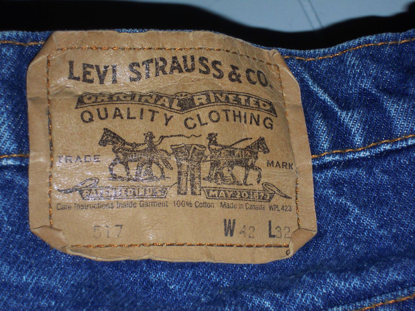 Levi Strauss Co Heavy 517 Boot Cut Med Denim Jeans W42 L 32 Canadian Made